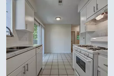 9003 Little Walnut Parkway #A, Austin, TX 78758 - Photo 14