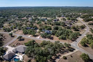 1021 Canna Lily Cir, Driftwood, TX 78619 - Photo 34