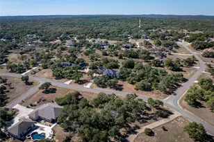 1021 Canna Lily Cir, Driftwood, TX 78619 - Photo 34