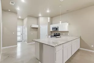 408 W Avenue C, Copperas Cove, TX 76522 - Photo 6