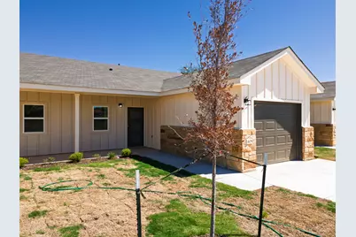408 W Avenue C, Copperas Cove, TX 76522 - Photo 2
