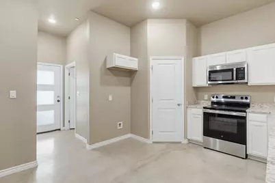 408 W Avenue C, Copperas Cove, TX 76522 - Photo 8