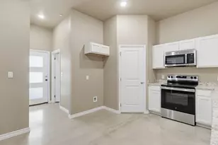 408 W Avenue C, Copperas Cove, TX 76522 - Photo 8