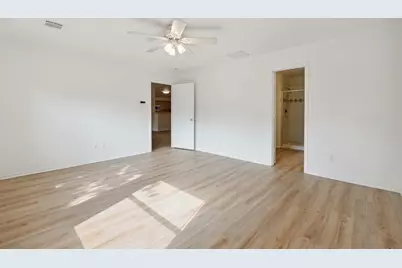 1611 Sunnycrest Circle, New Braunfels, TX 78130 - Photo 10