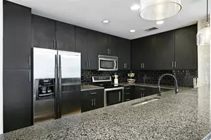 360 Nueces St, Austin, TX 78701 - Photo 12