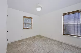 5710 Breezewood Dr, Austin, TX 78745 - Photo 10