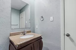 1748 Ohlen Rd, Austin, TX 78757 - Photo 6