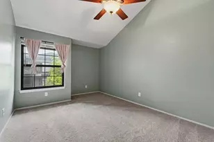 1748 Ohlen Rd, Austin, TX 78757 - Photo 12