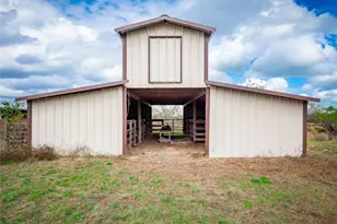 1350 Co Rd 414, Jonesboro, TX 76538 - Photo 36