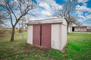 1350 Co Rd 414, Jonesboro, TX 76538 - Photo 28