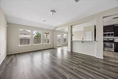 5505 Bonneville Bend, Austin, TX 78744 - Photo 2