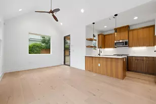 7706 Watson St, Austin, TX 78757 - Photo 6