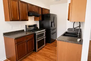 4714 Lambs Ln, Austin, TX 78744 - Photo 4