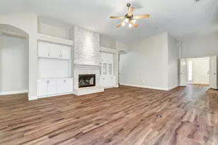 301 Rim Rock Dr, Georgetown, TX 78628 - Photo 10