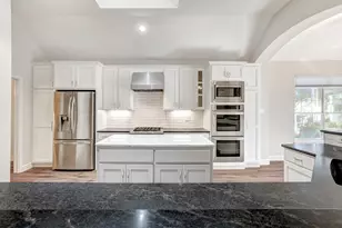 301 Rim Rock Dr, Georgetown, TX 78628 - Photo 18