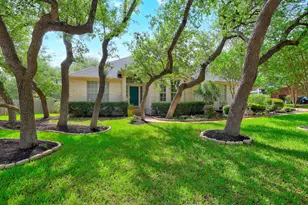 301 Rim Rock Dr, Georgetown, TX 78628 - Photo 2