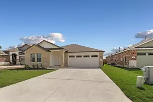 113 Golden Grove Pkwy, San Marcos, TX 78666 - Photo 2