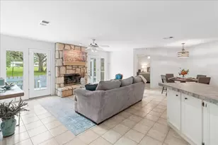 15 Spalding Cir, Wimberley, TX 78676 - Photo 2