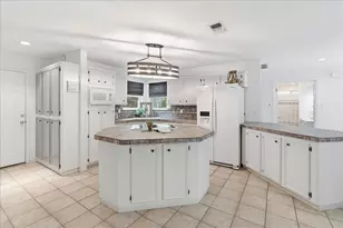 15 Spalding Cir, Wimberley, TX 78676 - Photo 4