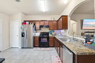 138 Talon Dr, Luling, TX 78648 - Photo 10