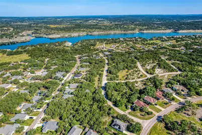 21707 Oxford Drive, Lago Vista, TX 78645 - Photo 10