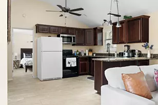 75 Pedernales St, Austin, TX 78702 - Photo 10
