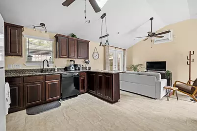 75 Pedernales Street, Austin, TX 78702 - Photo 8