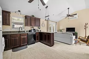 75 Pedernales St, Austin, TX 78702 - Photo 8