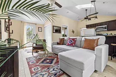 75 Pedernales Street, Austin, TX 78702 - Photo 2