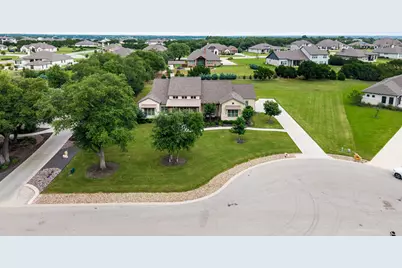 113 Idle Spur, Liberty Hill, TX 78642 - Photo 32