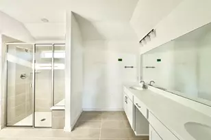 220 Oriole St, Kyle, TX 78640 - Photo 4