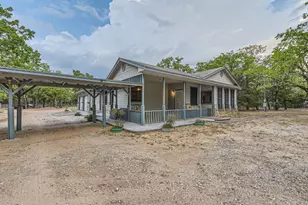 200 Woodlands Dr, Bastrop, TX 78602 - Photo 8