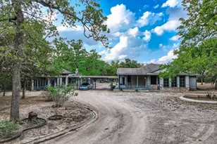 200 Woodlands Dr, Bastrop, TX 78602 - Photo 2