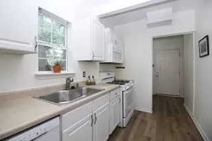 5411 Hudson St, Austin, TX 78721 - Photo 14
