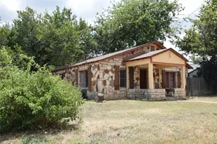 1601 S Pine St, Georgetown, TX 78626 - Photo 2