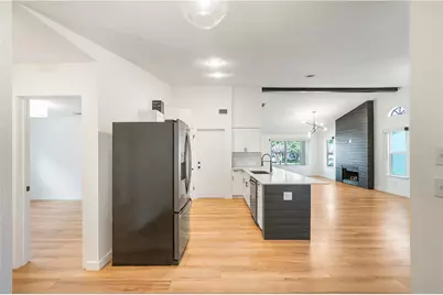 4707 Alta Loma Drive, Austin, TX 78749 - Photo 8