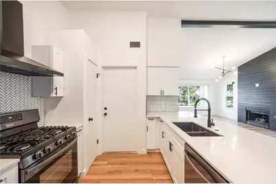 4707 Alta Loma Drive, Austin, TX 78749 - Photo 10