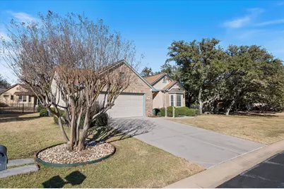112 Lone Star Drive, Georgetown, TX 78633 - Photo 4