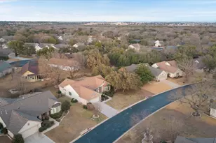 112 Lone Star Dr, Georgetown, TX 78633 - Photo 32