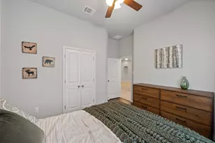 105 W Highfield St, Hutto, TX 78634 - Photo 20
