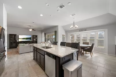 105 W Highfield Street, Hutto, TX 78634 - Photo 8