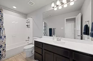 105 W Highfield St, Hutto, TX 78634 - Photo 32