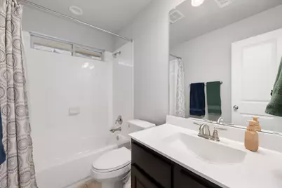 105 W Highfield Street, Hutto, TX 78634 - Photo 14