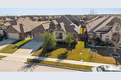 105 W Highfield Street, Hutto, TX 78634 - Photo 34
