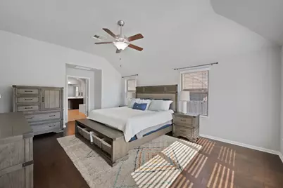 105 W Highfield Street, Hutto, TX 78634 - Photo 12