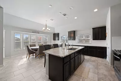 105 W Highfield Street, Hutto, TX 78634 - Photo 4