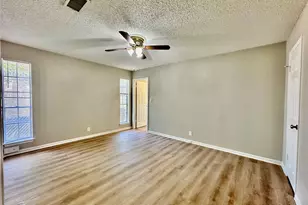 12310 Willow Wild Dr, Austin, TX 78758 - Photo 14