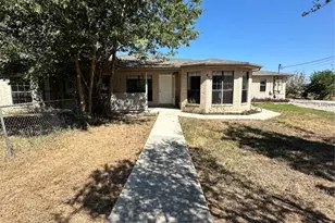 136 Discovery Ln, San Marcos, TX 78666 - Photo 1