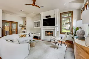 2913 Cherry Ln, Austin, TX 78703 - Photo 2