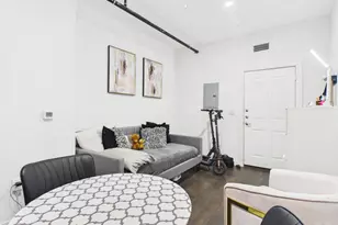 1010 W 26th St, Austin, TX 78705 - Photo 2